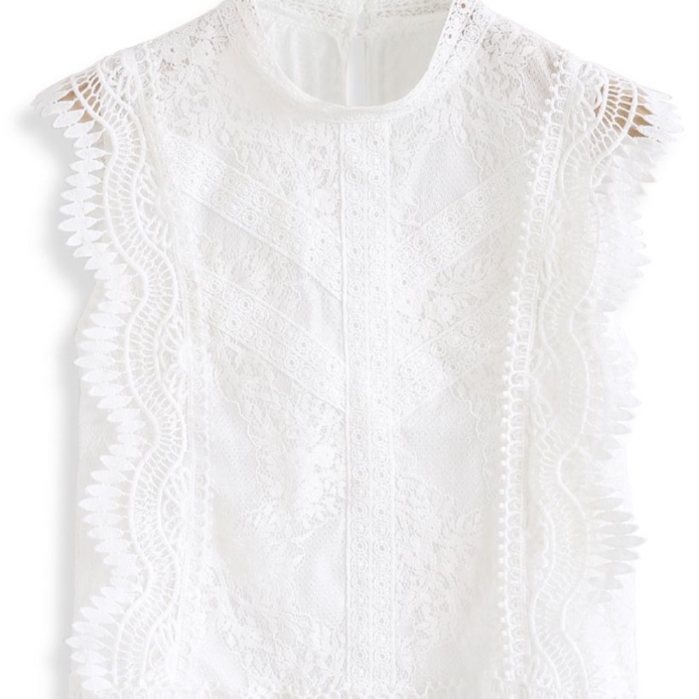 CHICKWISH LACE SLEEVELESS TOP